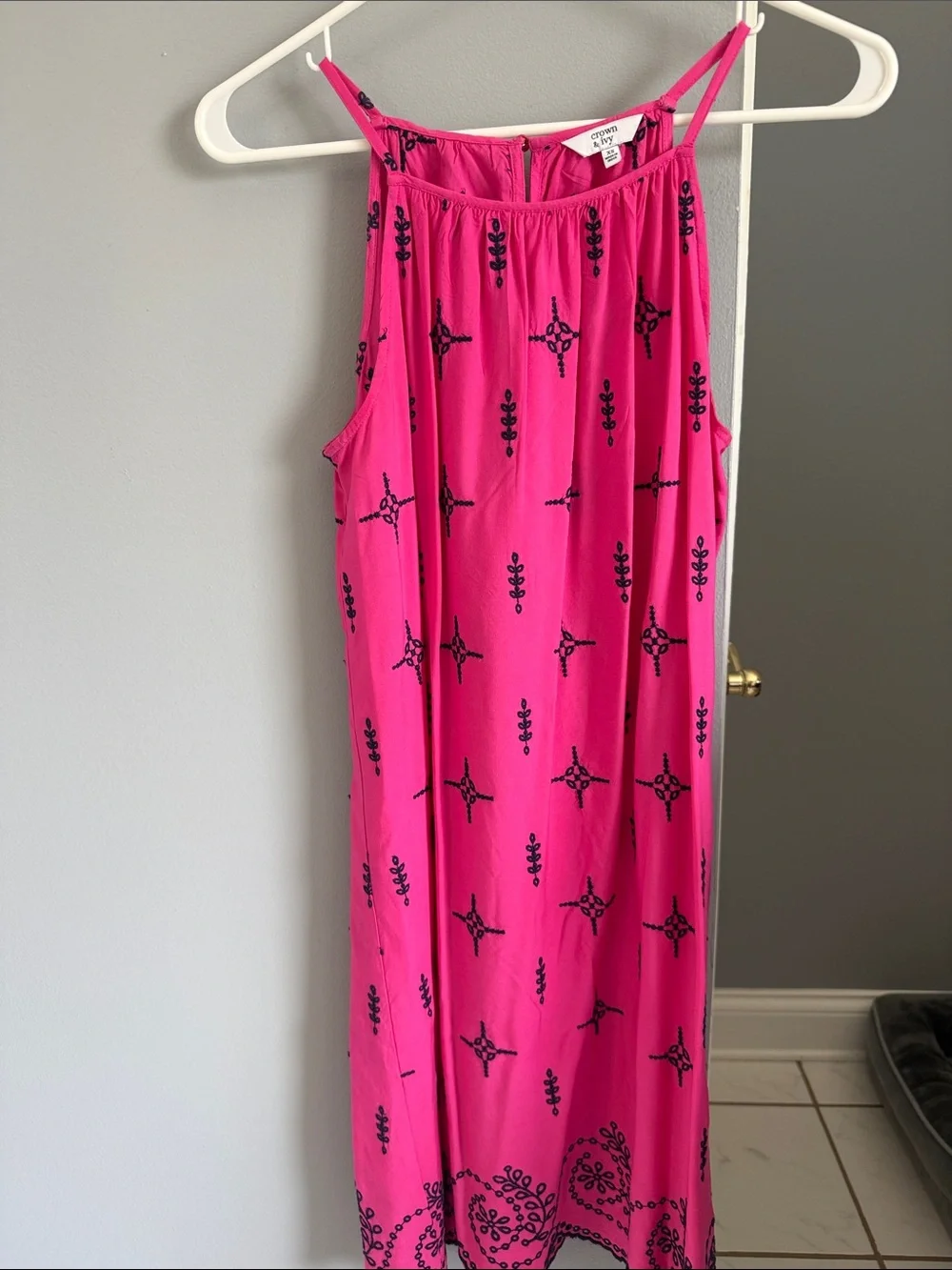 crown & ivy Bright Pink Midi Dress with Black Print